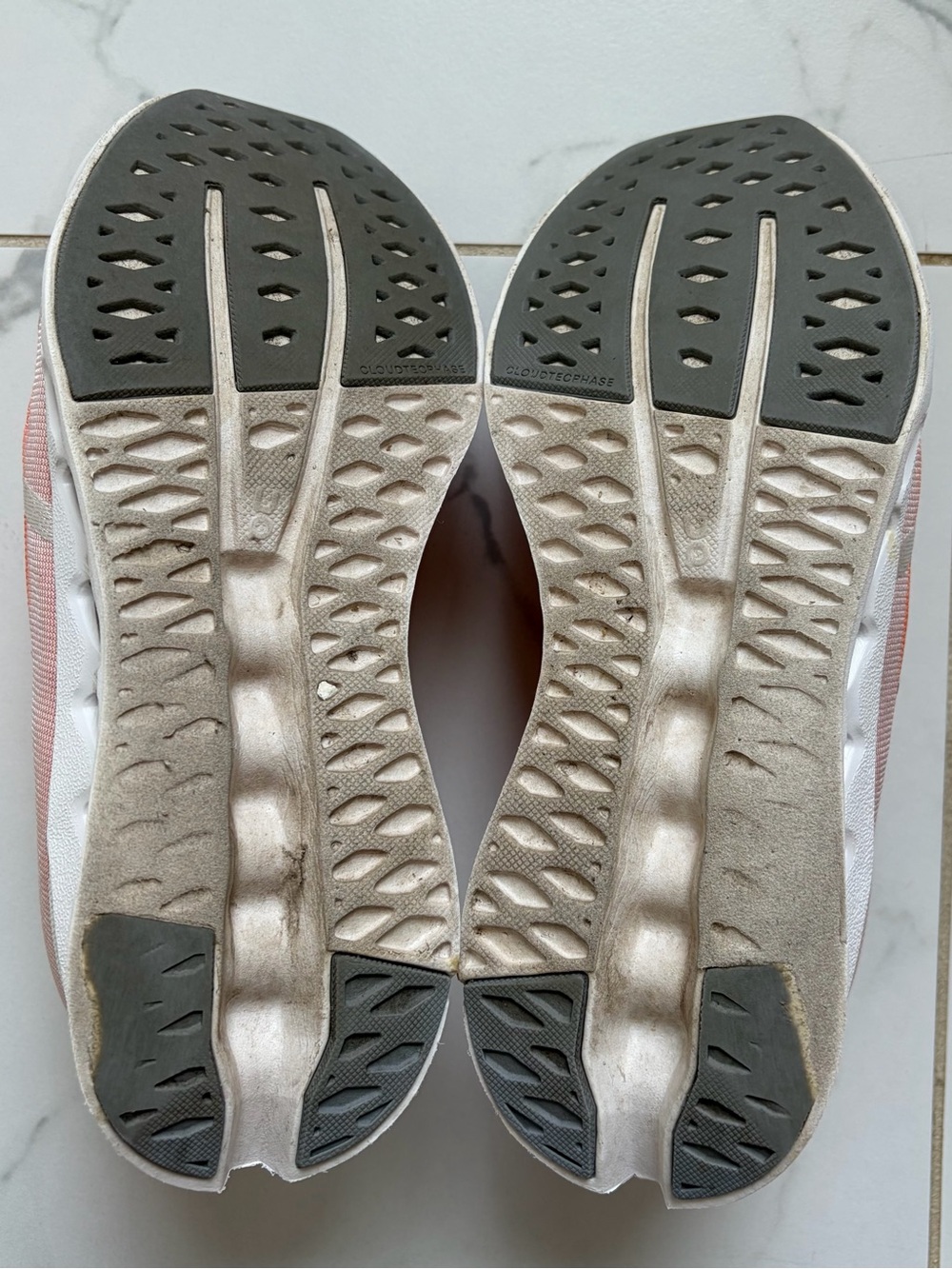 On Running Cloudsurfer Flame White Pink Orange Womens Size 8 Used - Picture 7 of 8